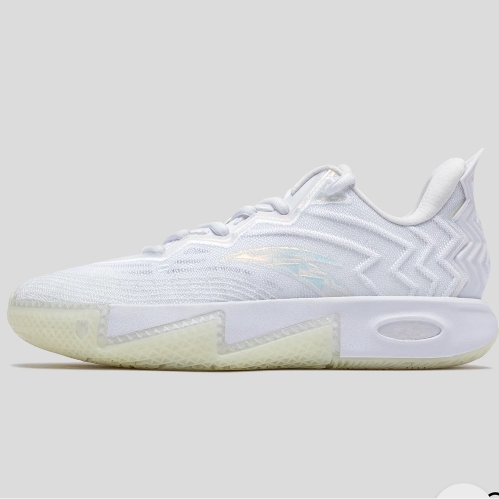 NWT Anta Kai 2 “White Phantom”